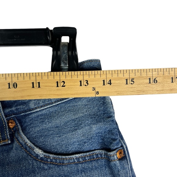 Levi's 501 Jean Shorts Womens Size 26 Distressed Denim Blue - Picture 10 of 14